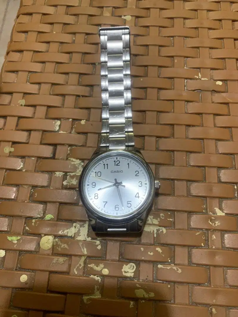 Jam casio MTP-V005