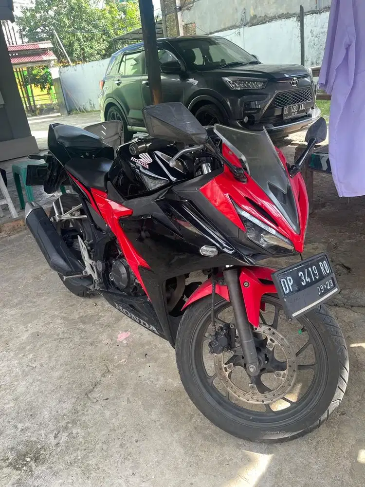Jual Santai CBR 150 R Tahun 2018