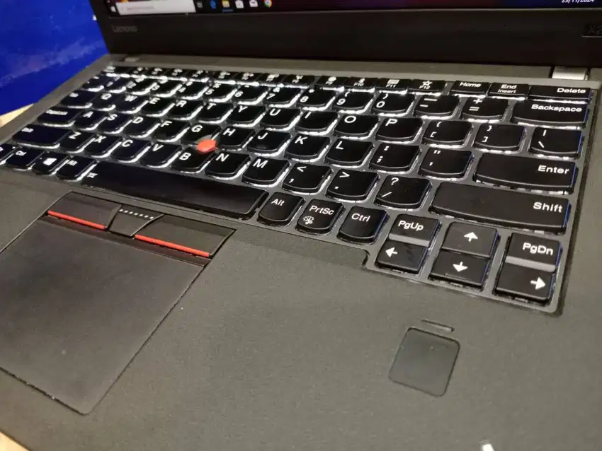 NOTEBOOK MEWAH LENOVO THINKPAD X270 CORE i7 GEN -7 RAM 8GB SSD 500GB S