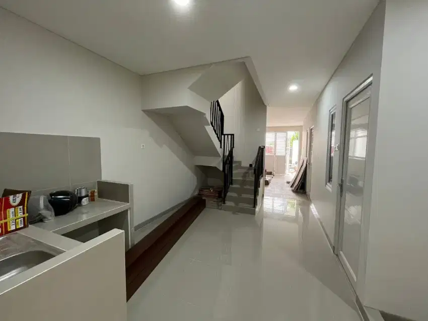 Rumah 3 lantai (brand new), Tomang, siap huni, bisa kpr