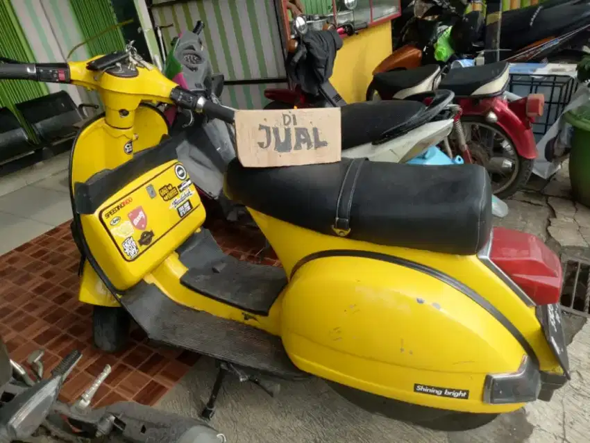 Vespa Px 81 / Like New Greess Joss 1981