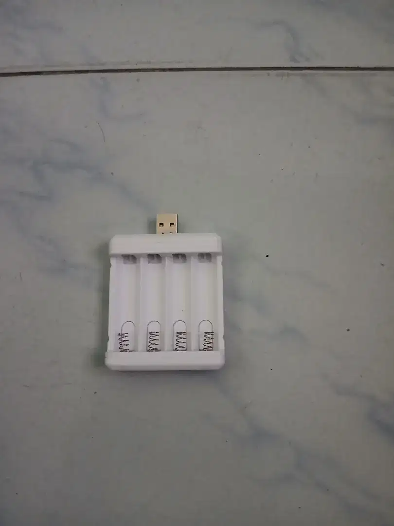 Dijual Cas 4 Slot Baterai A2/A3