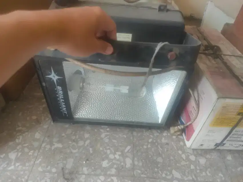 lampu sorot 400 watt