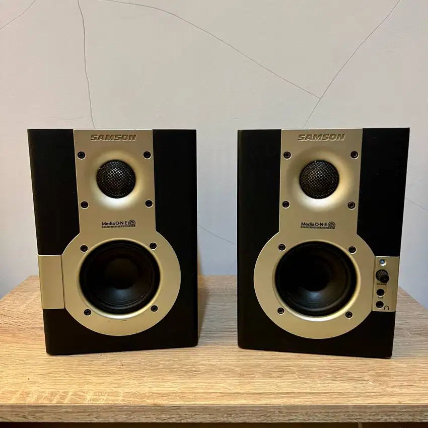 Samson MediaOne 3a Active Studio Monitors [MULUSS]