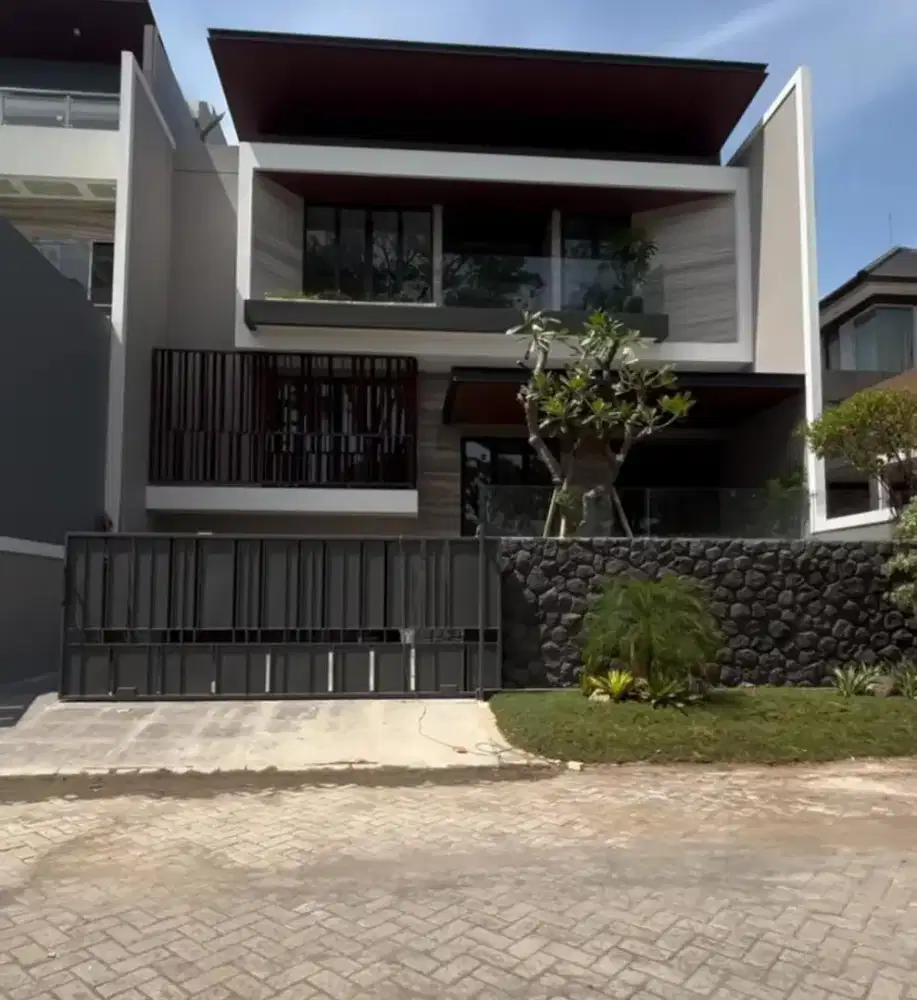 Dijual rumah minimalis modern mewah Bukit Golf International Citraland