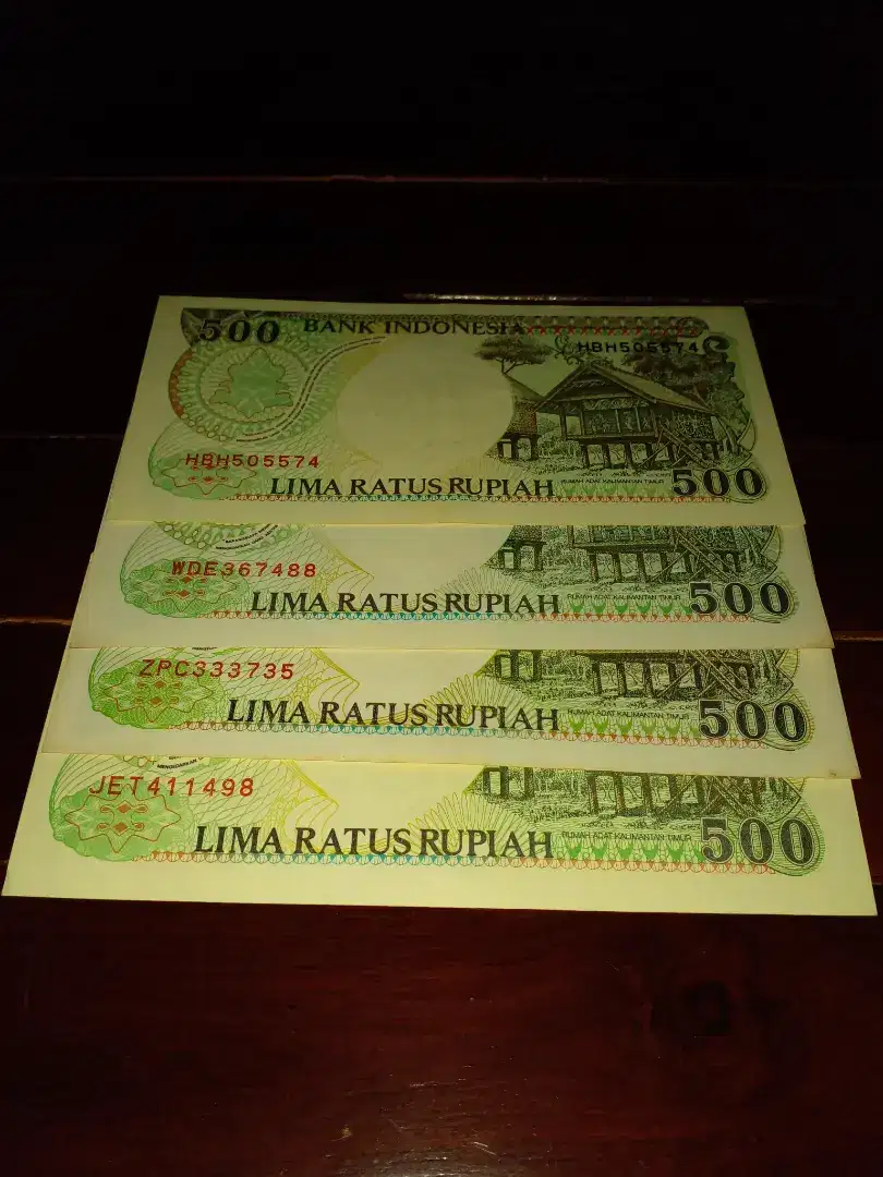 Uang kuno kertas 500 rupiah asli