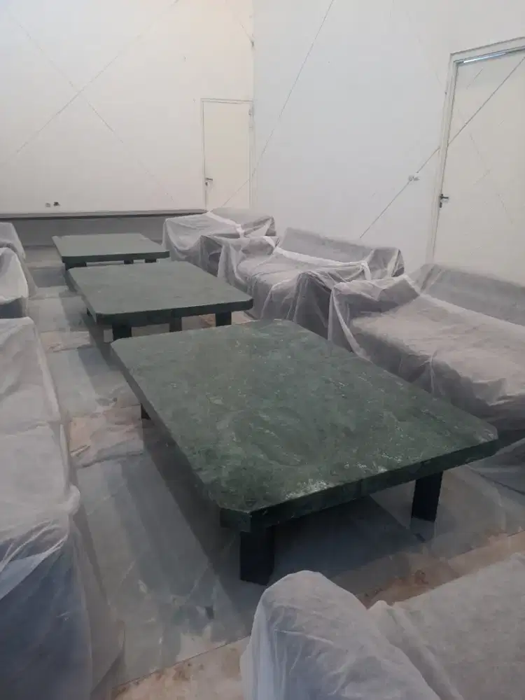 Meja makan dan meja tamu marmer