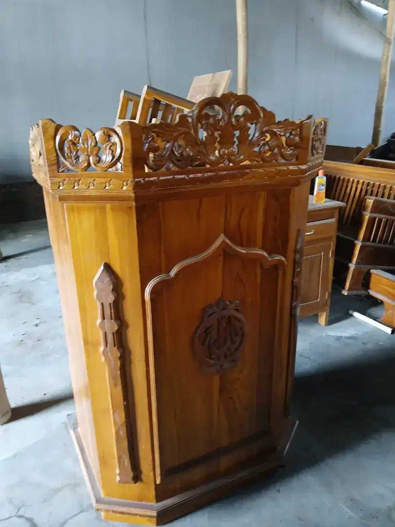 Mimbar Masjid Ukir Kayu Jati