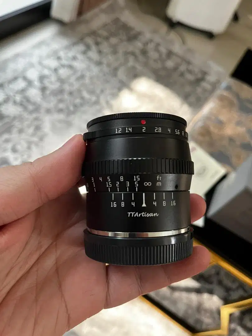 Lensa Camera Mirrorless Ttartisan 50mm F1.2 Super bokeh