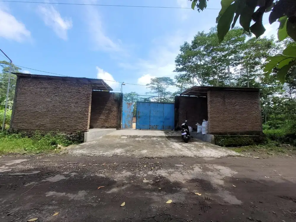 Bismillah Dijual Gudang / Tanah di Jatinom, Klaten, Jawa Tengah