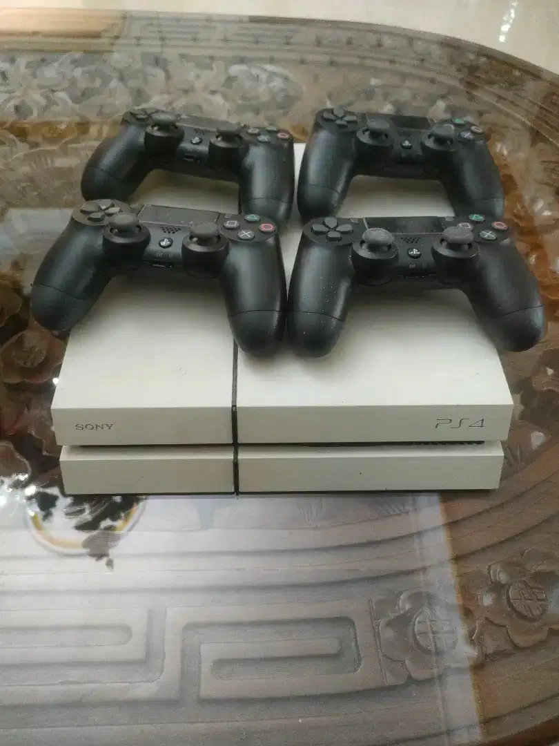 Play Station 4 dan 4 stick wireless