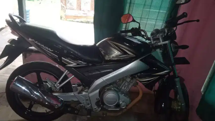 Yamaha vixion Black Siver
