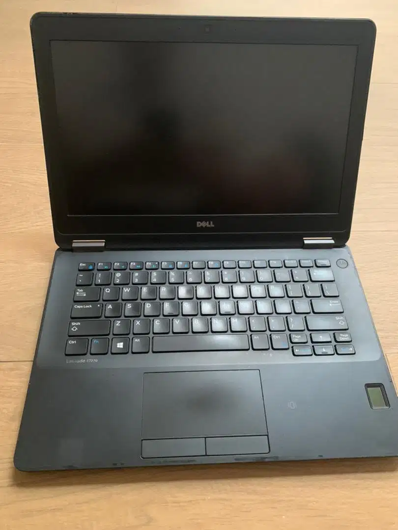 Laptop HACKINTOSH DELL LATITUDE i7 16/256GB DUALBOOT (MACOS & WINDOWS)
