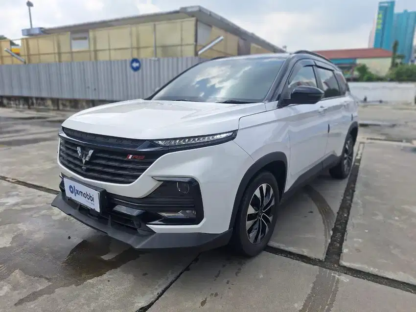 Pajak Panjang - Wuling Almaz RS 1.5 T EX 5-Seater Bensin-AT 2022