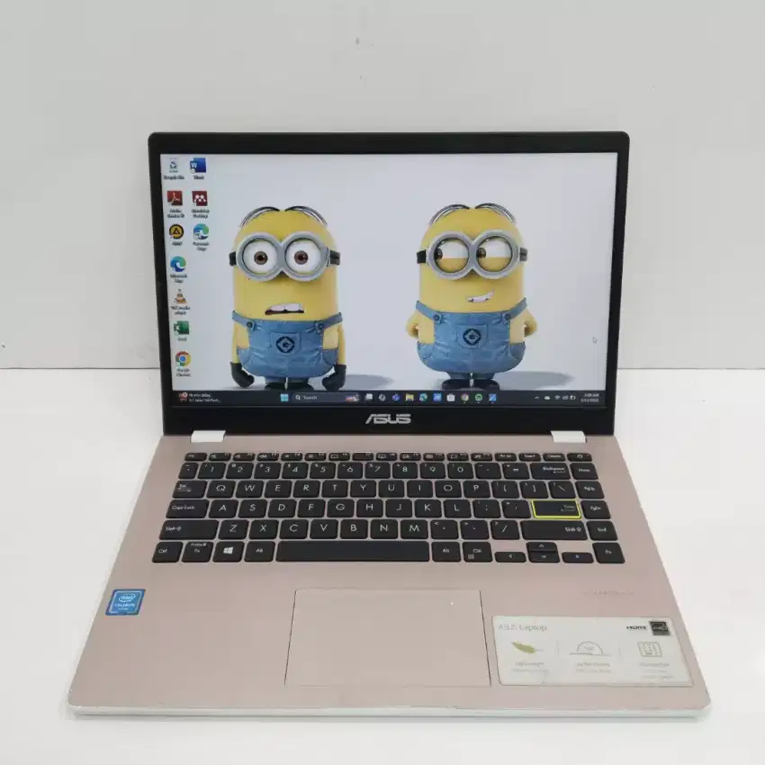 Asus Vivobook E410MA tampilan elegan yang dibekali fitur numpad