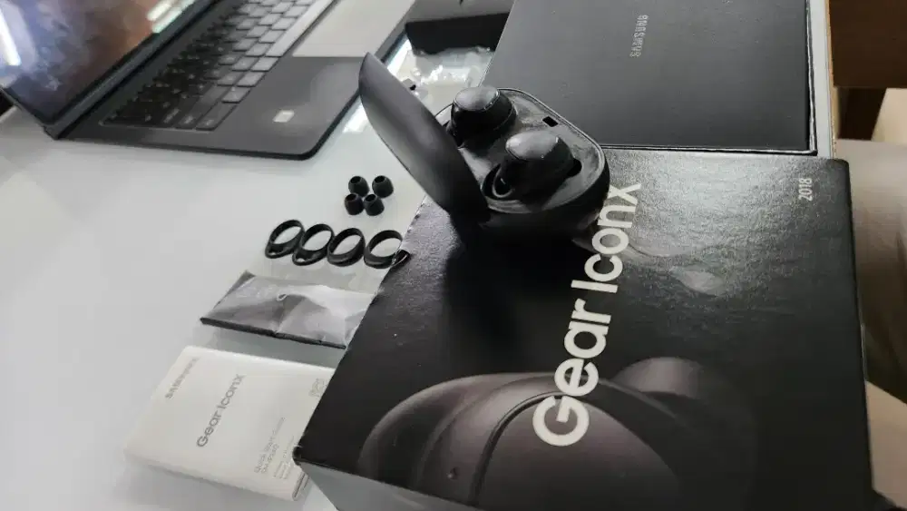 Jual Samsung Bluetooth Earphone Gear IconX