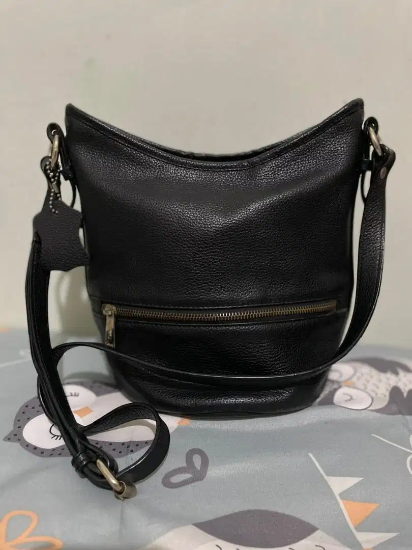 [PRELOVED] Tas Selempang Wanita Warna Hitam
