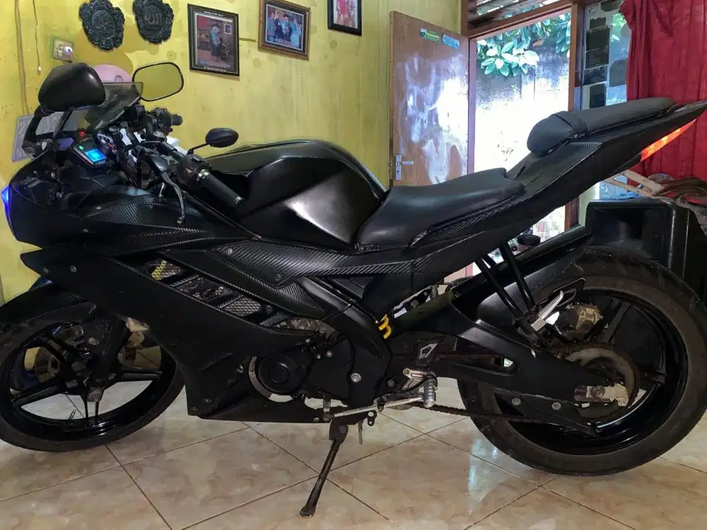 Yamaha R15 thn 2015
