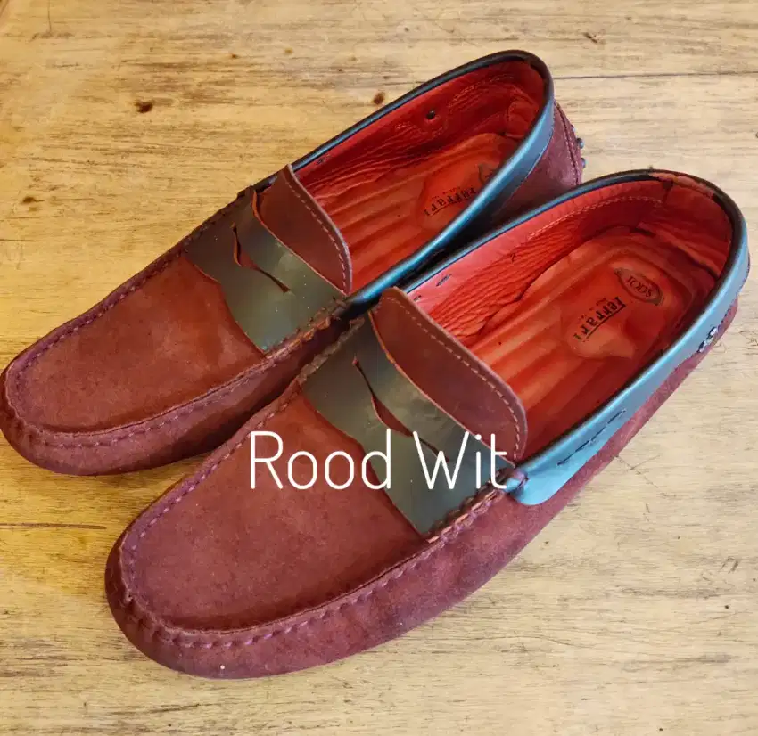 Jual Sepatu Loafer Tods Ferrari merah