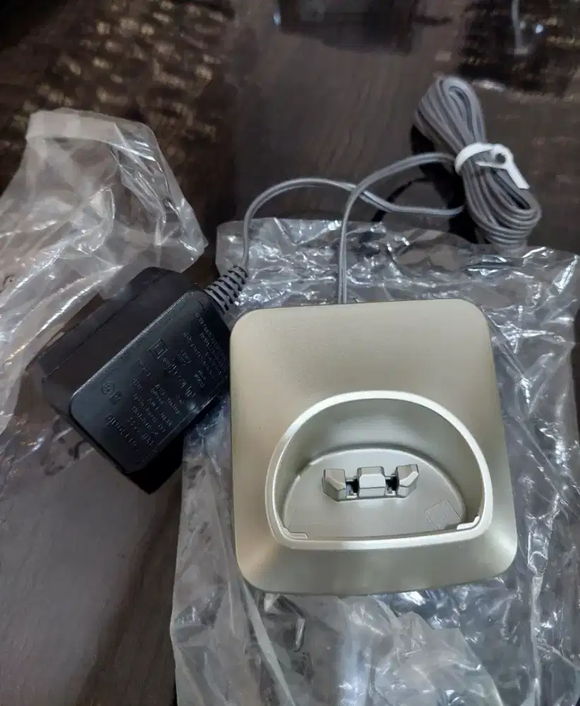 Panasonic Cordless PNLC1040 Dock Charging Telepon Rumah Original