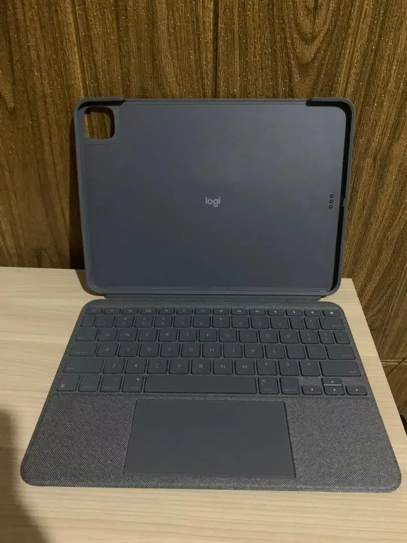 Logitech Combo Touch for iPad Pro 11 inch (keyboard case)