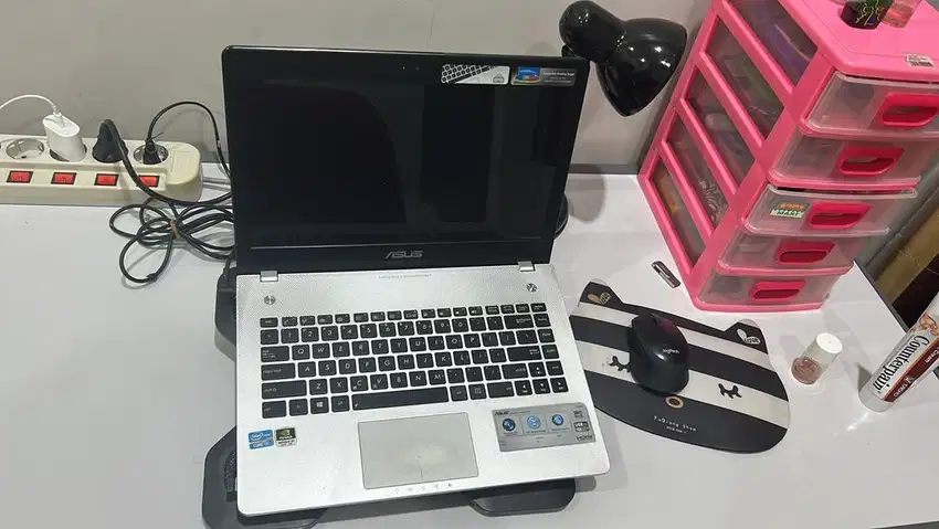 Laptop n46v asus warna hitam