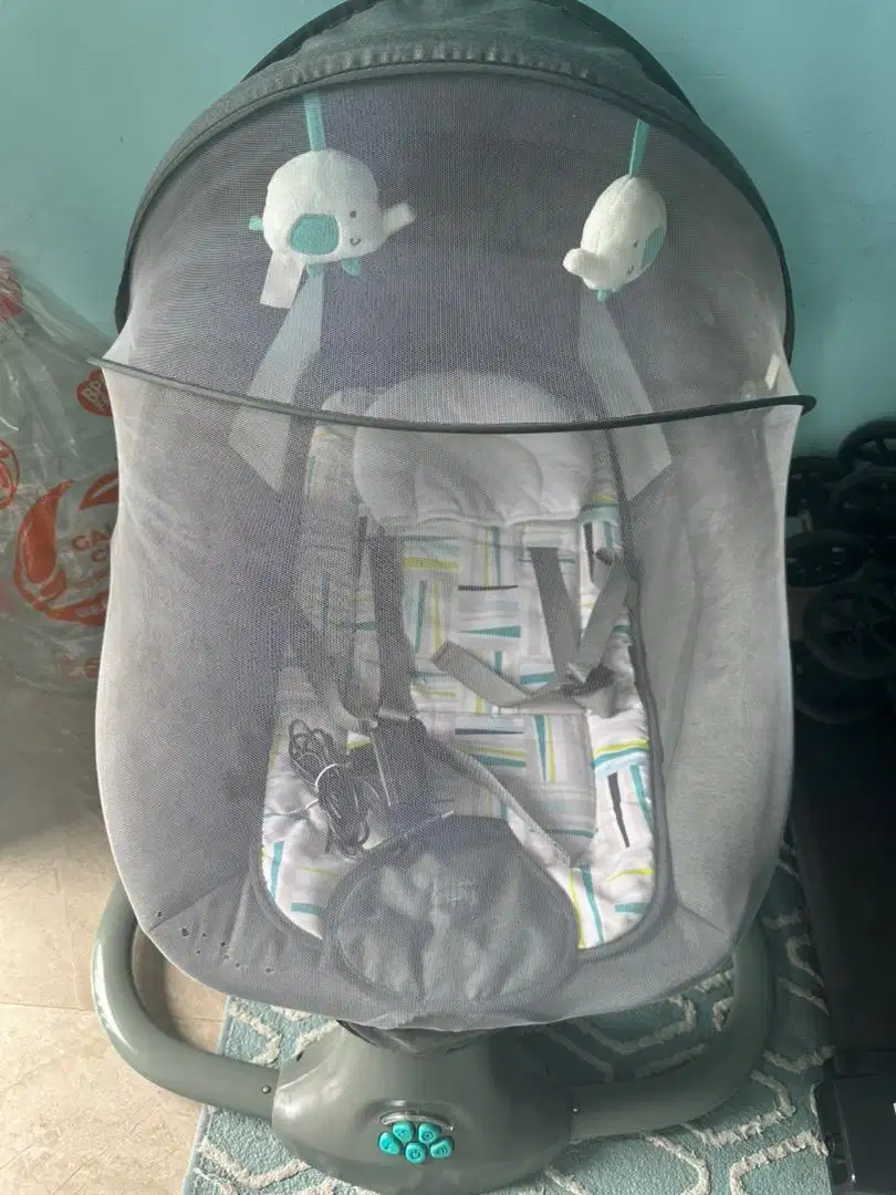 Dijual Bouncer cocolatte weeler snuggli