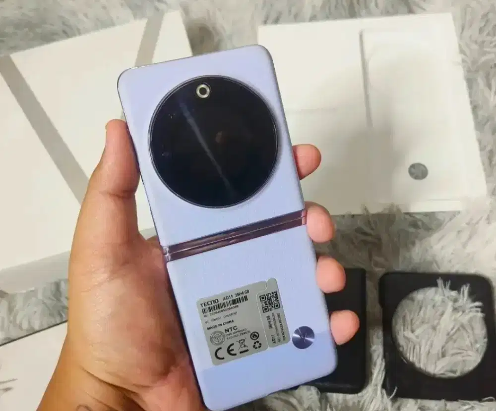 Techno phantom flip V 8/256gb ungu dan manis