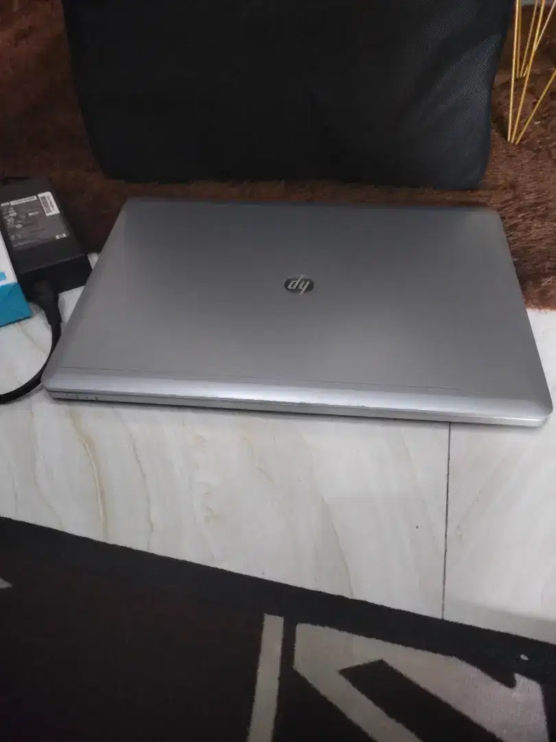 Laptop HP Elitebook 14inc cor i5-3437U (4/320) baik.
