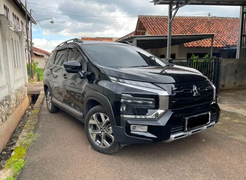 Xpander Cross AT 2022 All New MATIC