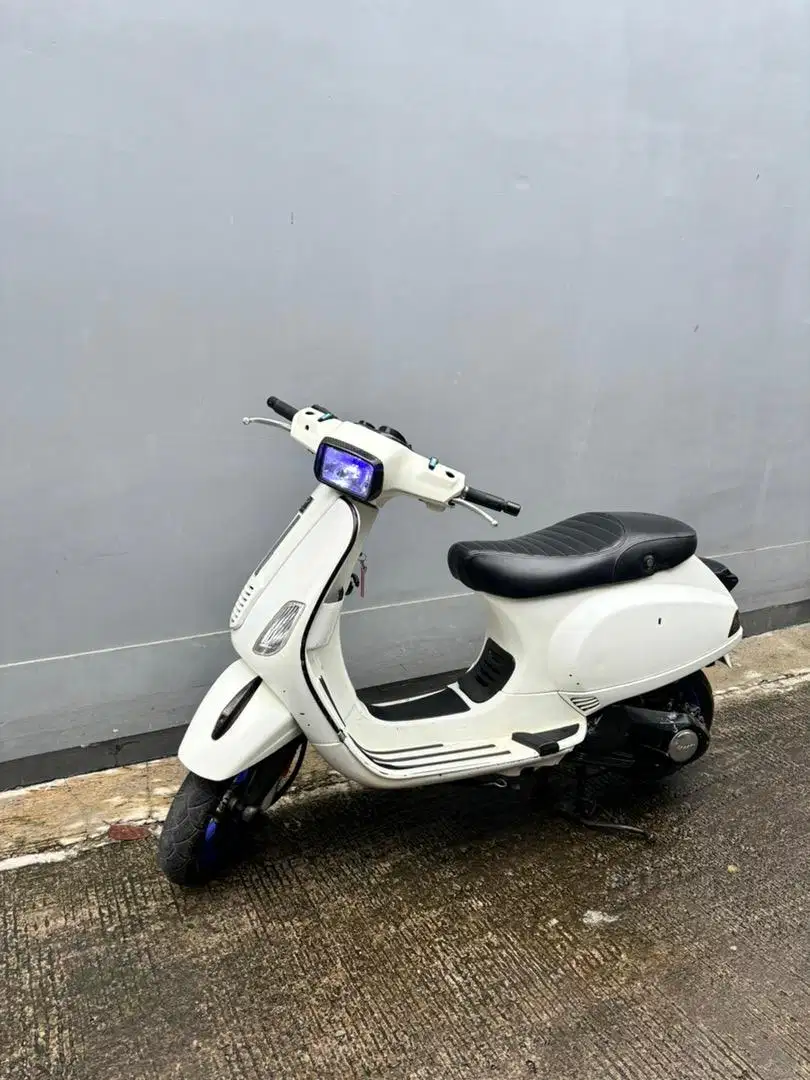 Jual vespa 125 3v ie A/T 2016