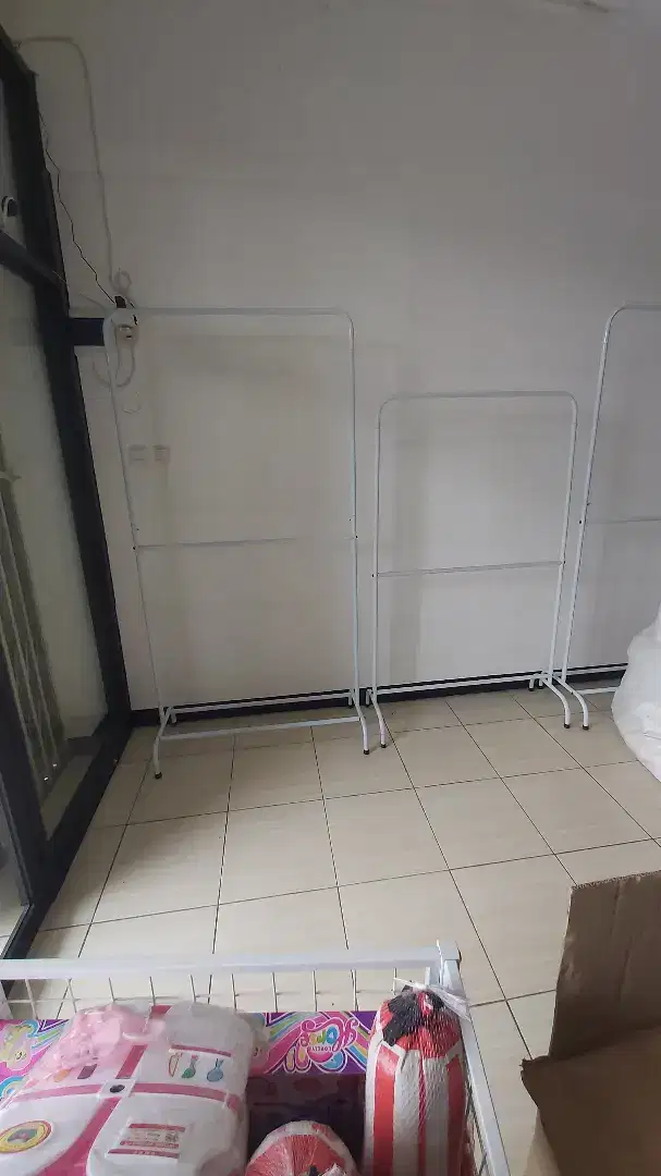 Rak Gawang Display Pakaian Baju Toko Double dan Single