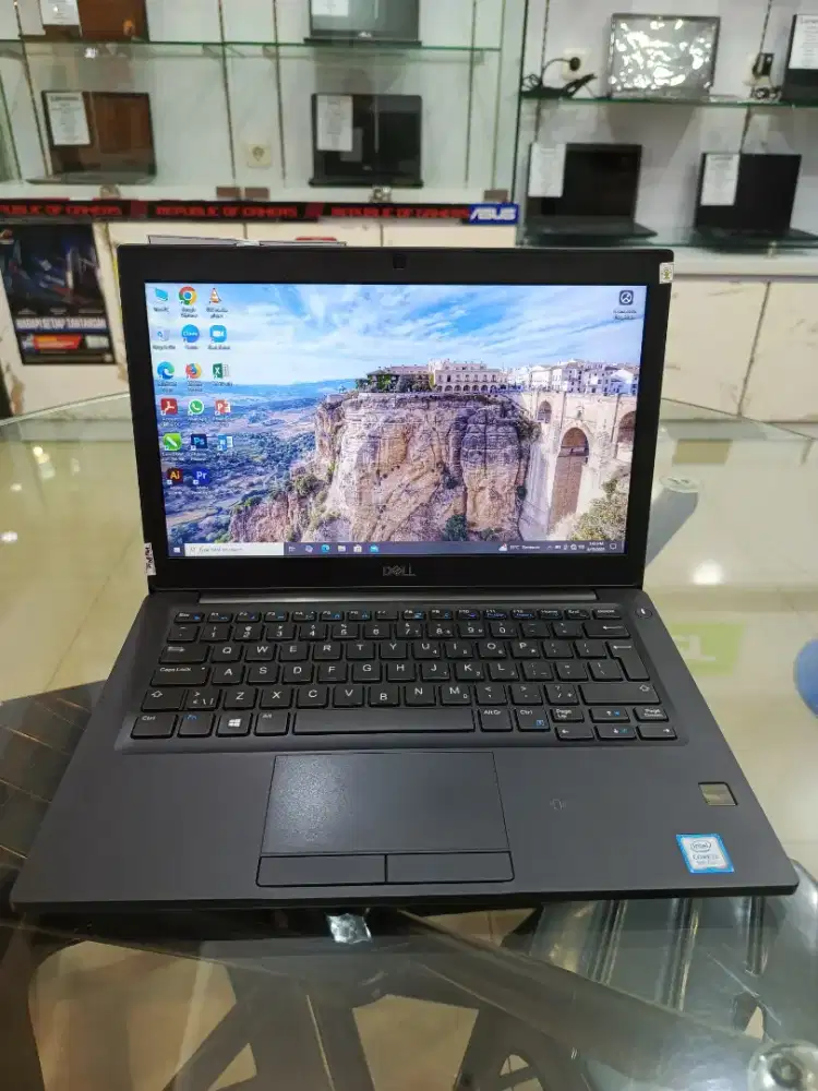 Terima, jual beli laptop baru dan second. Terima tuker tambah laptop.