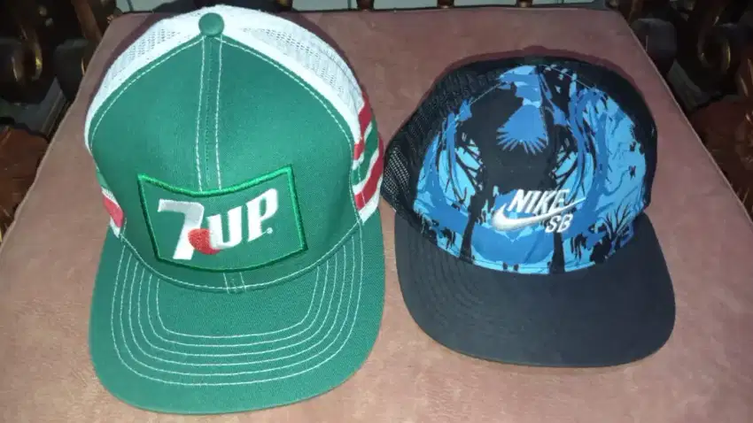 Topi Nike SB Youth (Bonus Topi 7up Snapback)