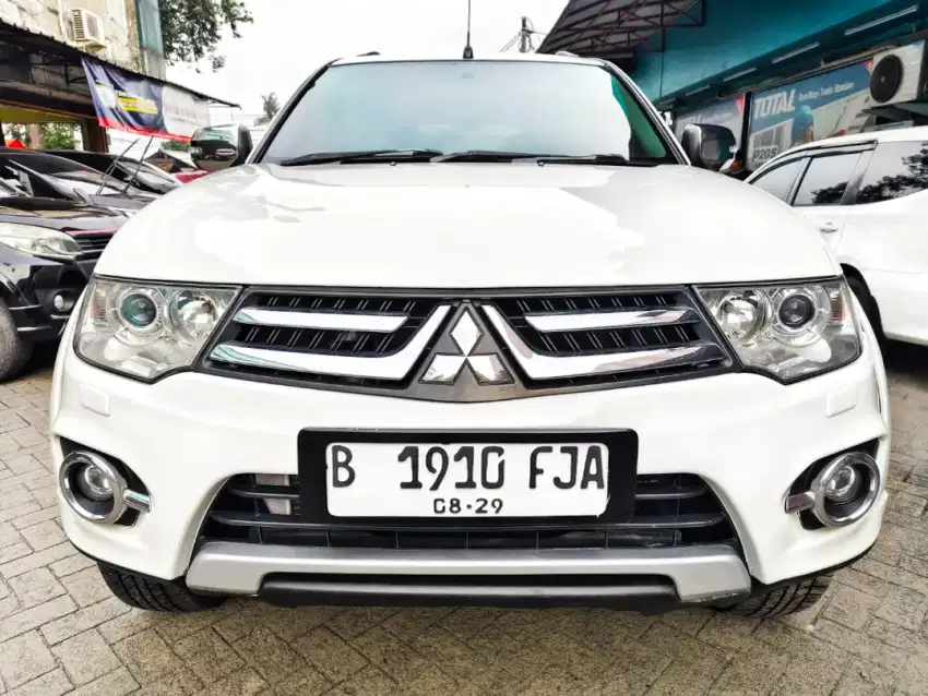 MITSUBISHI PAJERO SPORT DAKAR 2.5 DIESEL AT 2015 MATIC LIKE NEW SOLAR