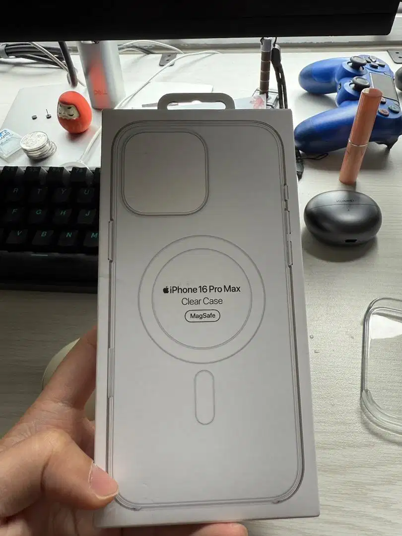 Apple iphone 16 pro max clear case with magsafe original