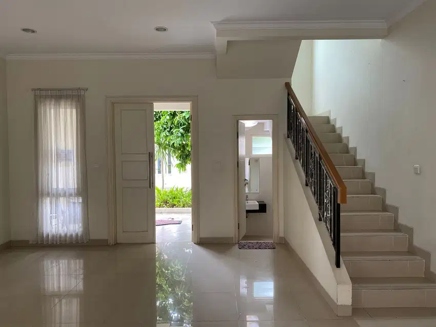 Dijual Cepat Rumah Rapi Cluster Flamingo Gading Serpong dekat BSD