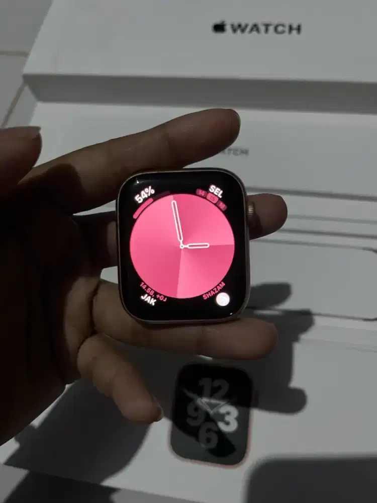 Jam Tangan APPLE WATCH