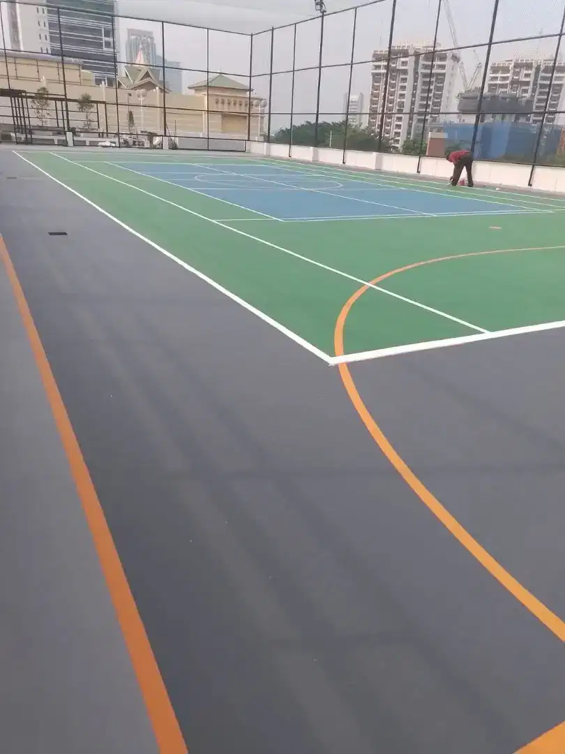 Pengecatan lapangan super