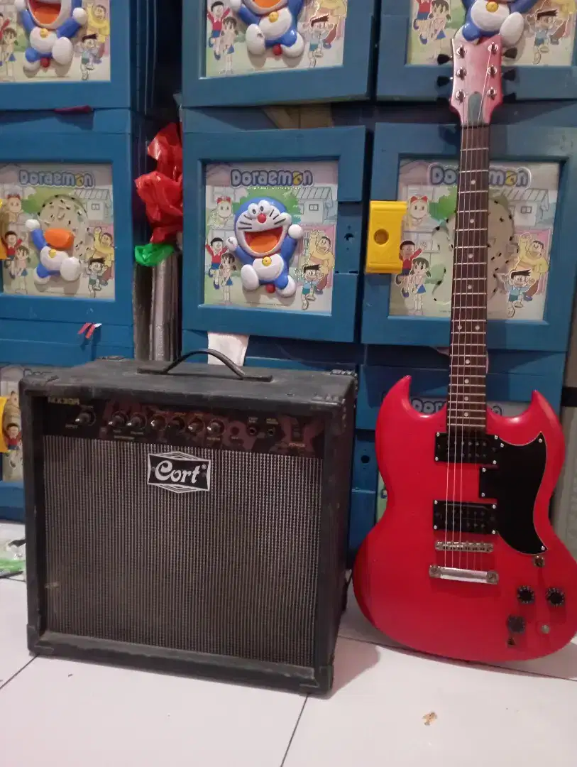 Gibson SG & ampli cort mxr30r
