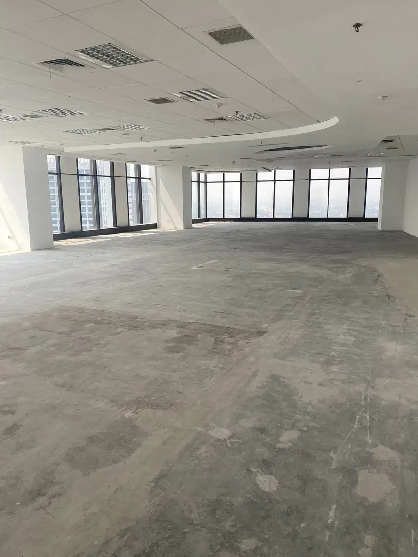 DISEWA/DIJUAL Unit Kantor Di Alamanda Tower, di depan pintu TOL JORR