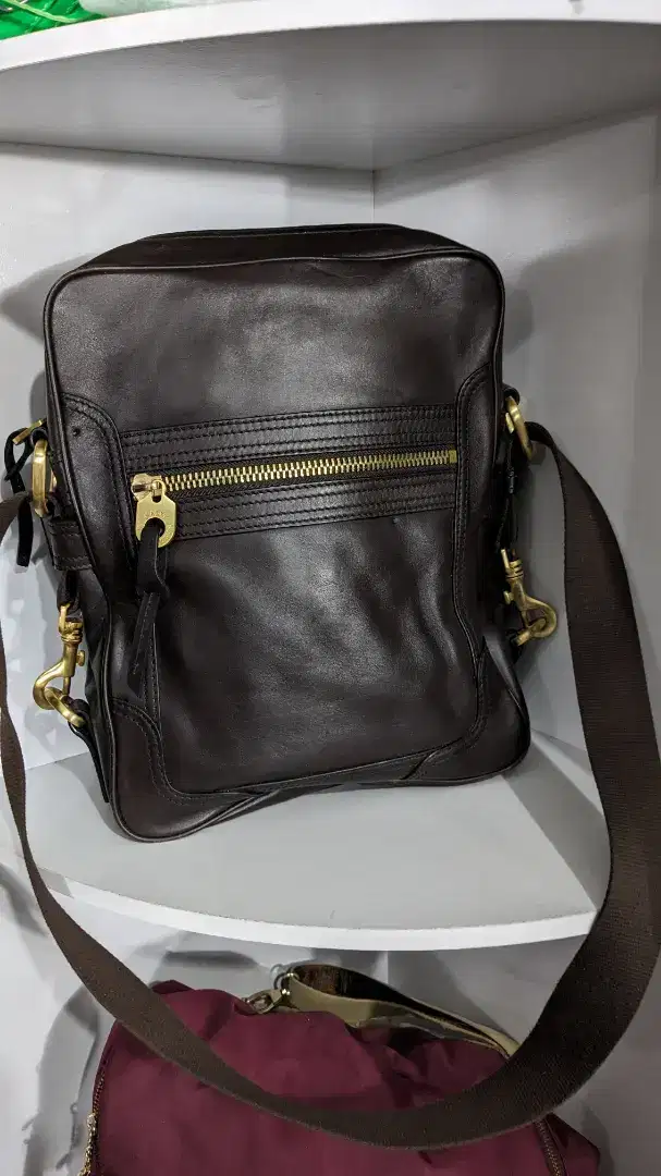 Tas Selempang Bally Oray