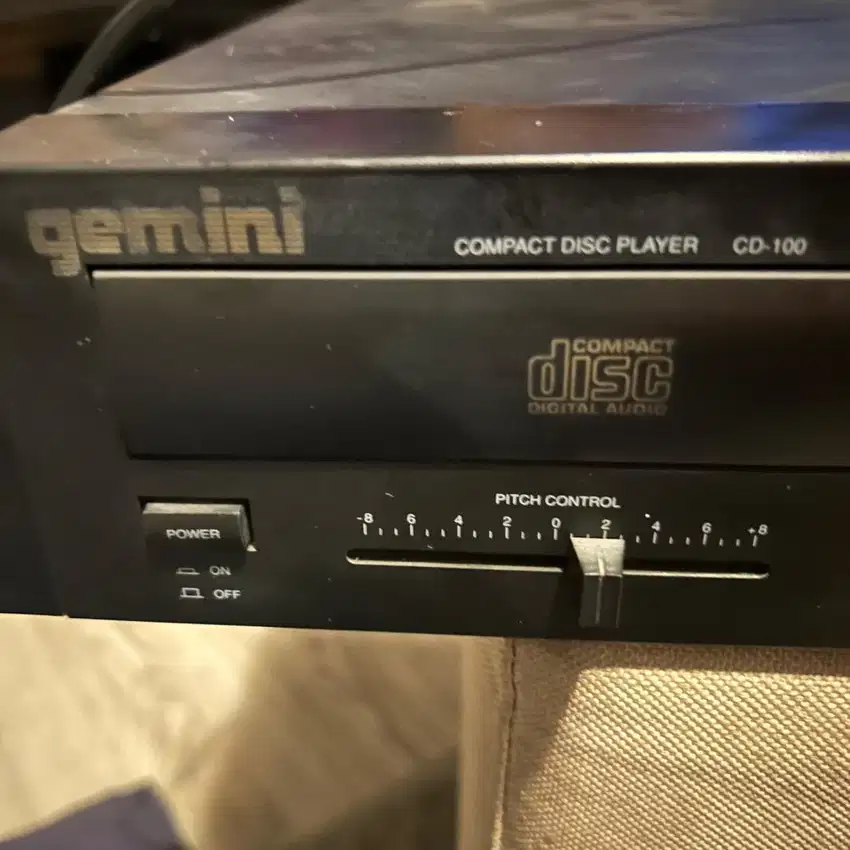 GEMINI CD-100 CD PLAYER