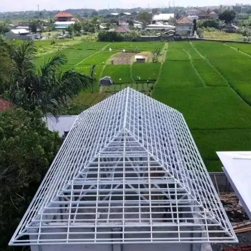 Rangka baja ringan terpasang