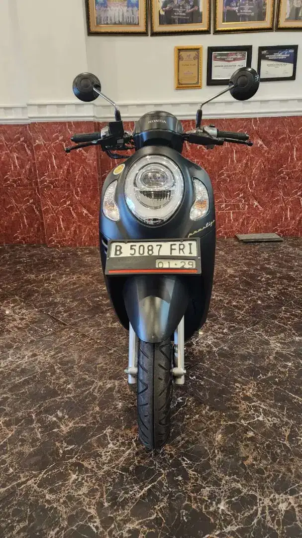 DP 500 RB SCOOPY PRESTIGE 2024 BERGARANSI MESIN + HELM