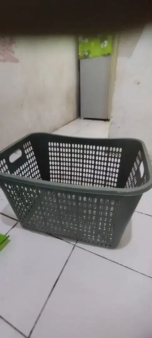 Keranjang baju kotor ada 4 pcs
