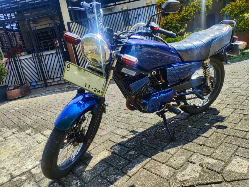 Dijual 2 Motor Legendaris Yamaha RX King Tahun 1981 & 1993