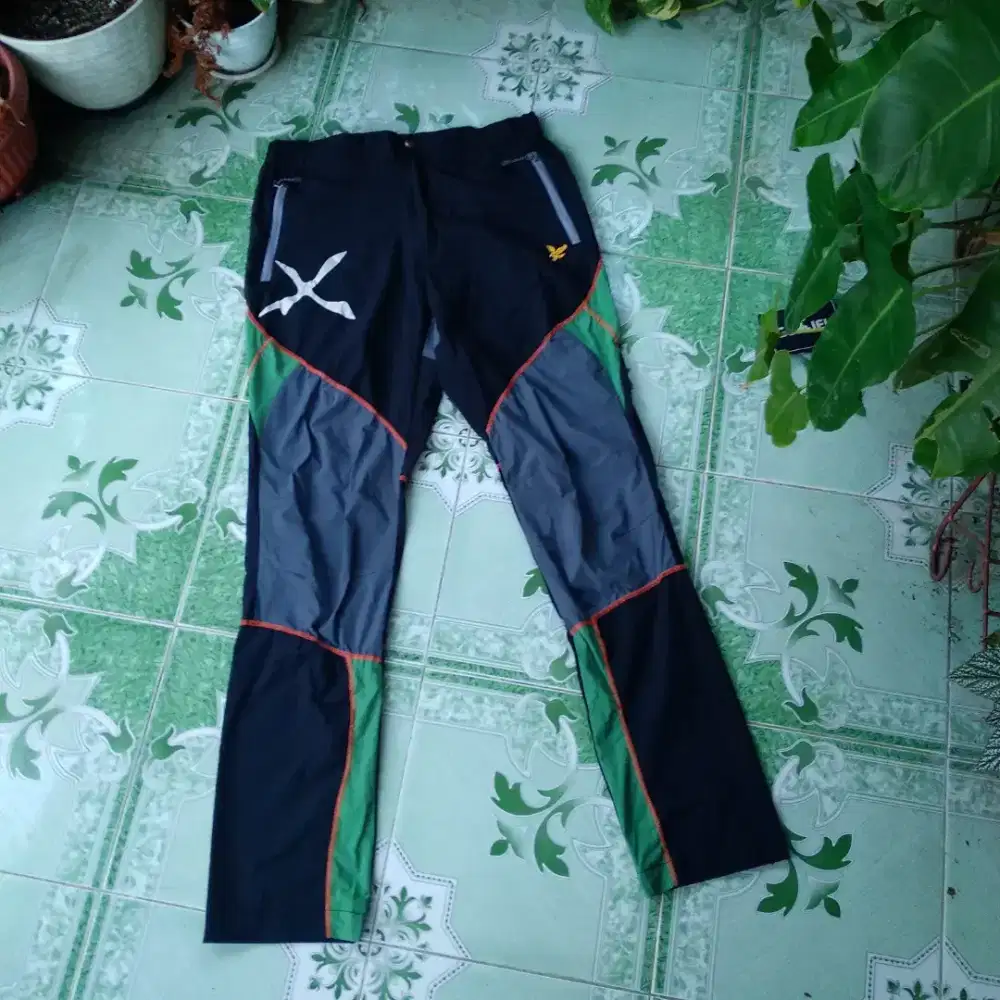 Celana outdoor LYLEE N SCOTT