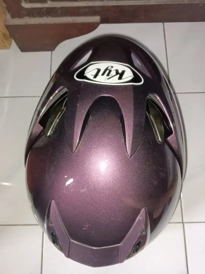Helm KYT size M ungu original bekas