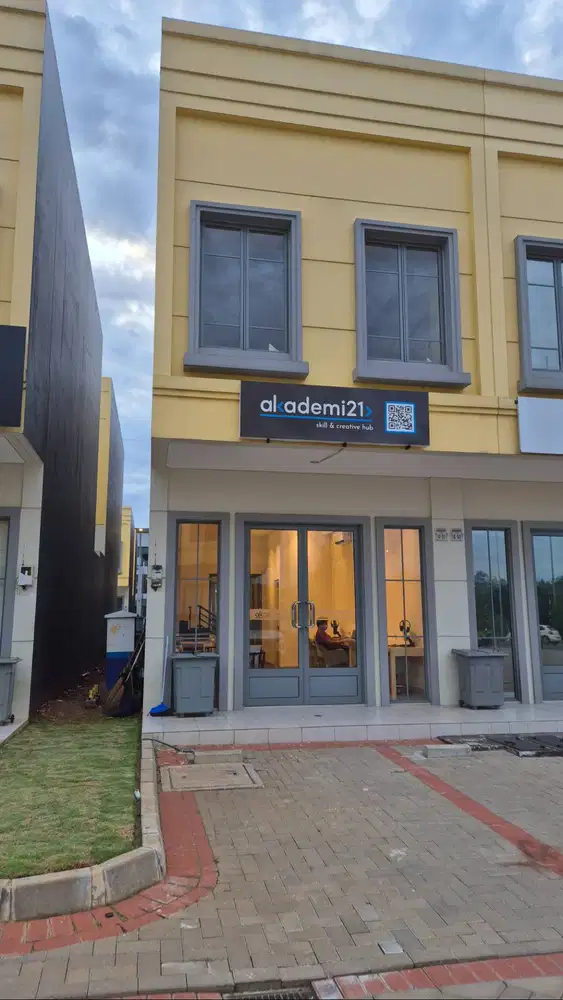 Ruko Cantik Maggiore Grand Siap Pakai Hadap Jalan Danau Posisi Sudut